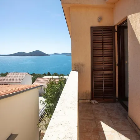 By The Sea Drage, Biograd - 19189 *